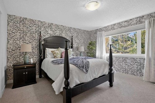 12 Crestridge Rise Sw, Calgary, AB 