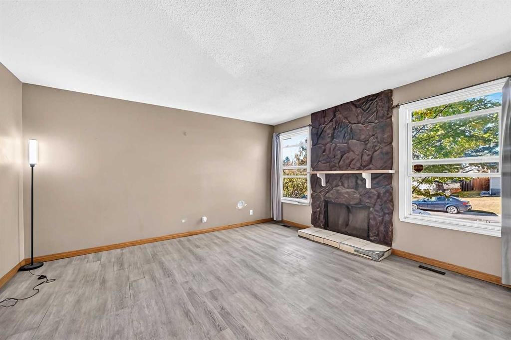143 Rundleson Way Ne, Calgary, AB