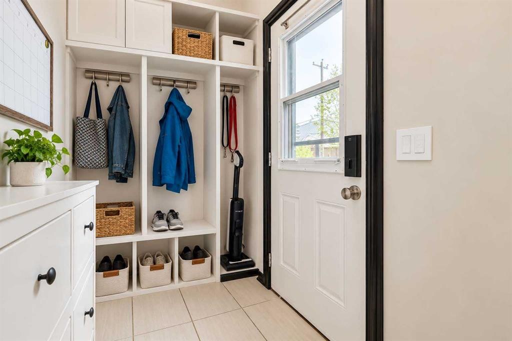 1940 Broadview Road Nw, Calgary, AB