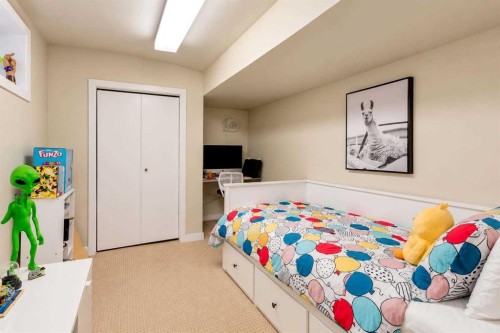 1940 Broadview Road Nw, Calgary, AB 