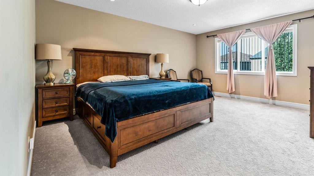 62 Copperleaf Terrace Se, Calgary, AB