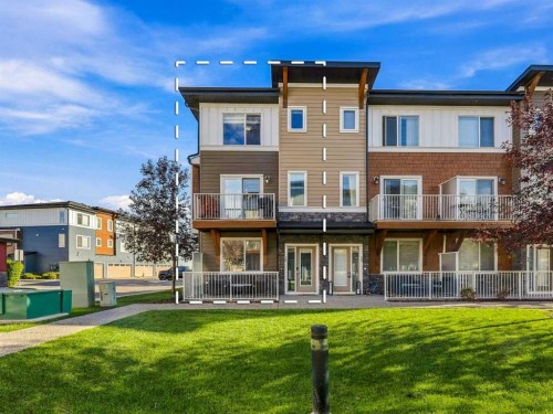 30-111 Rainbow Falls Gate  Chestermere, AB T1X 0Z5