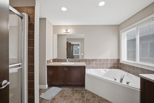 358 Skyview Ranch Way Ne, Calgary, AB 