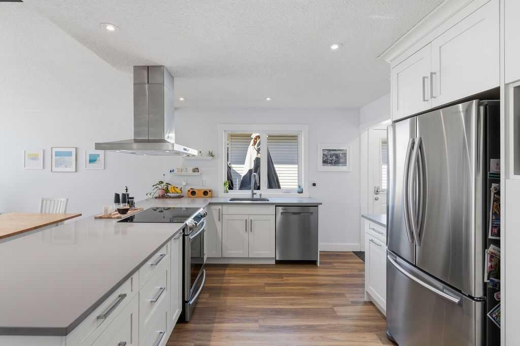 39 Midridge Close Se, Calgary, AB