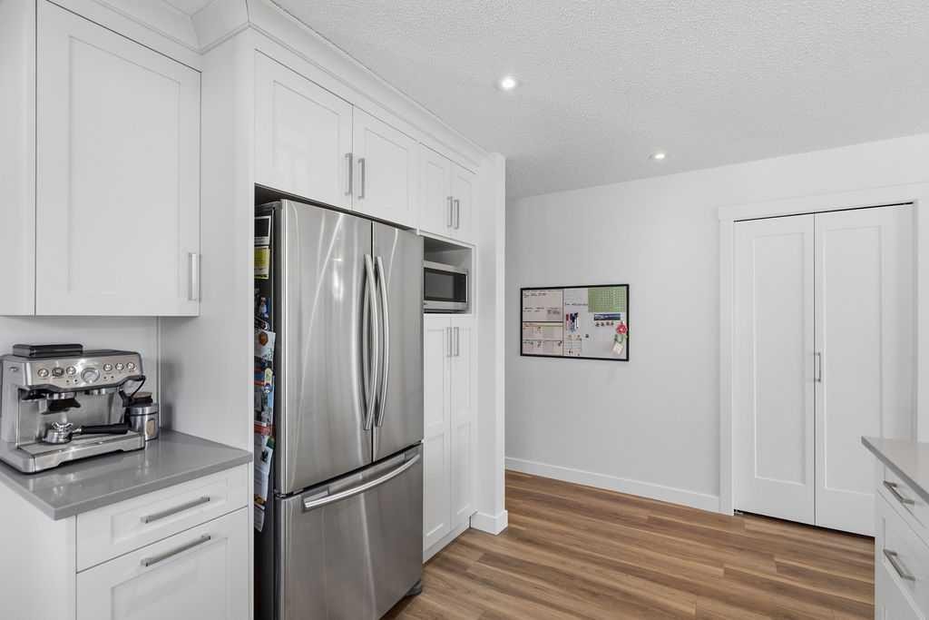 39 Midridge Close Se, Calgary, AB