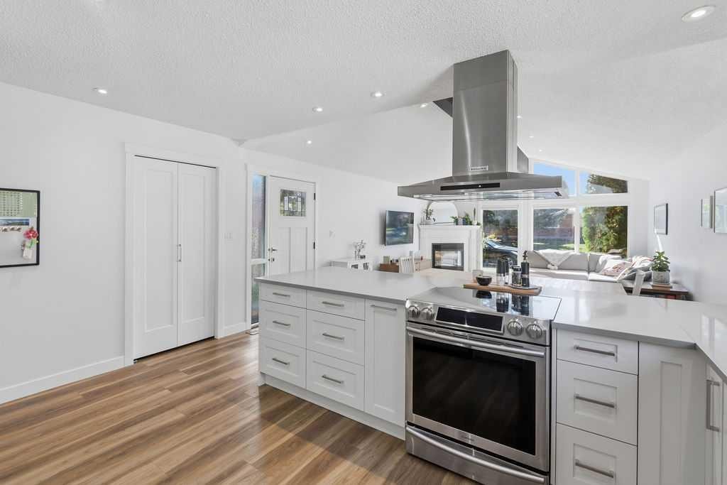 39 Midridge Close Se, Calgary, AB