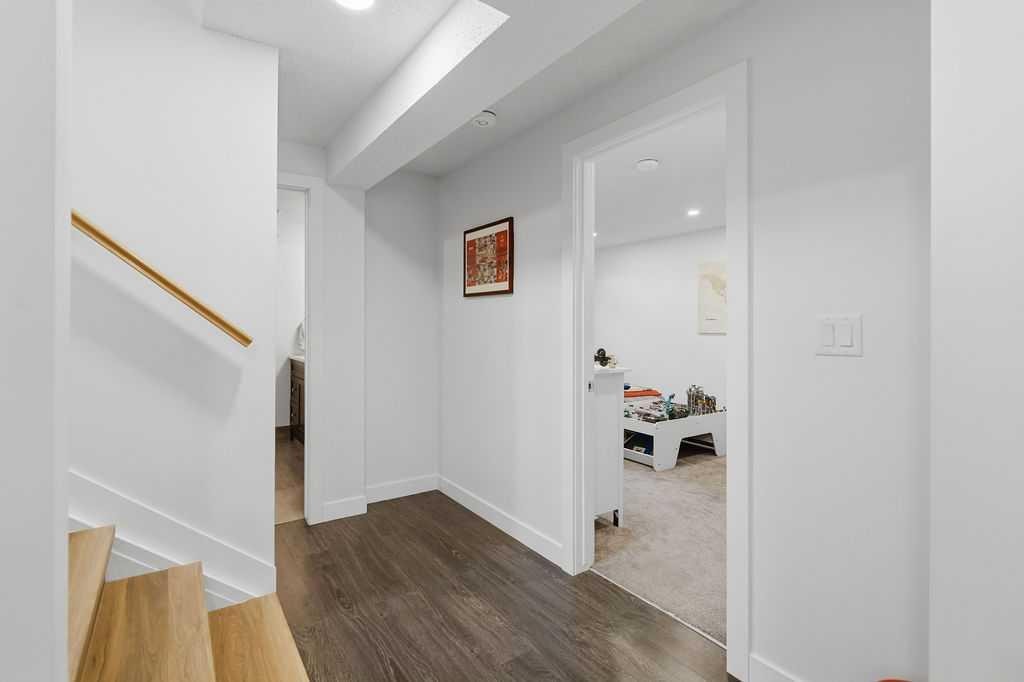 39 Midridge Close Se, Calgary, AB