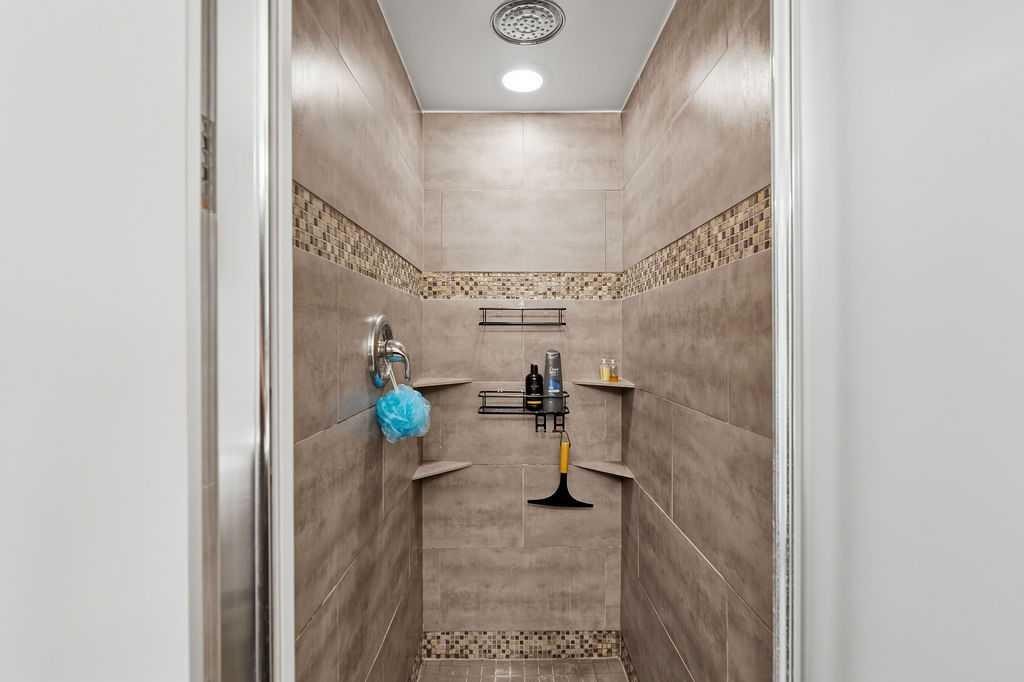 39 Midridge Close Se, Calgary, AB