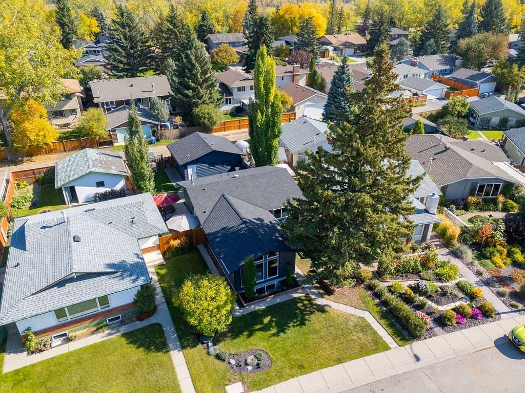 39 Midridge Close Se, Calgary, AB