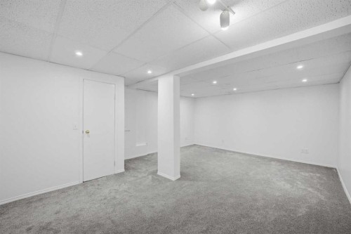 11 Coventry Lane Ne, Calgary, AB 