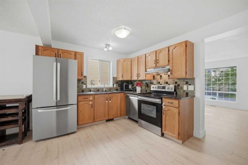 11 Coventry Lane Ne, Calgary, AB 