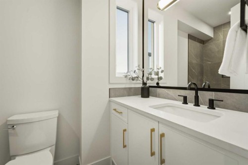 727 15 Street Nw, Calgary, AB 