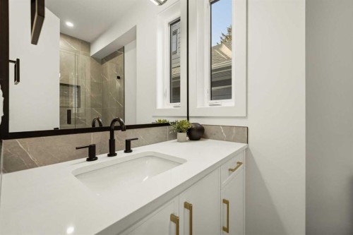 727 15 Street Nw, Calgary, AB 