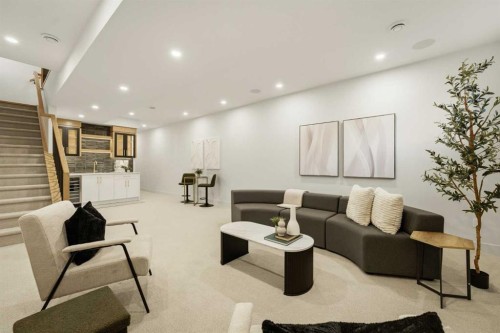 727 15 Street Nw, Calgary, AB 