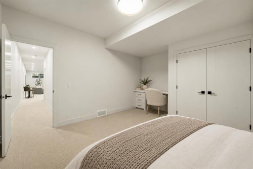727 15 Street Nw, Calgary, AB 