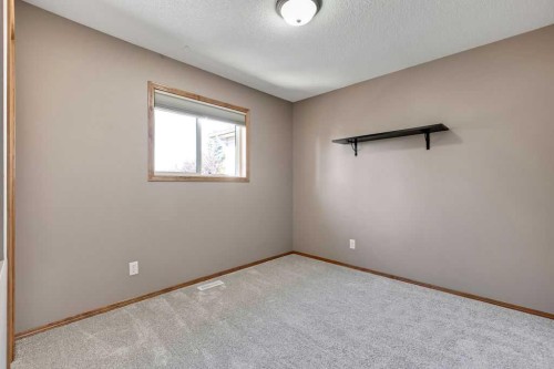 26 Cranwell Manor Se, Calgary, AB 