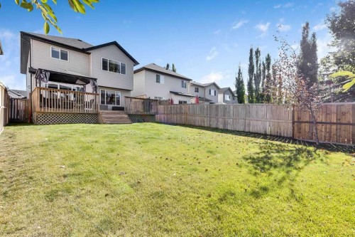 26 Cranwell Manor Se, Calgary, AB 