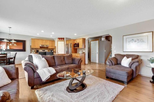 26 Cranwell Manor Se, Calgary, AB 