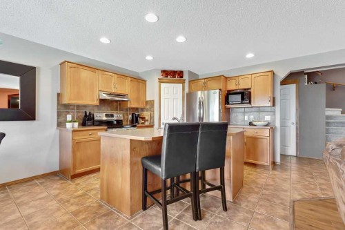 26 Cranwell Manor Se, Calgary, AB 