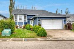 409 Strathford Bay Strathmore, AB T1P 1N8