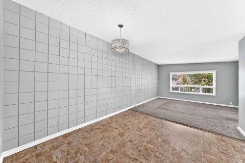 7409 37 Avenue Nw, Calgary, AB 