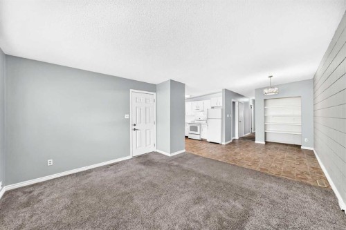 7409 37 Avenue Nw, Calgary, AB 