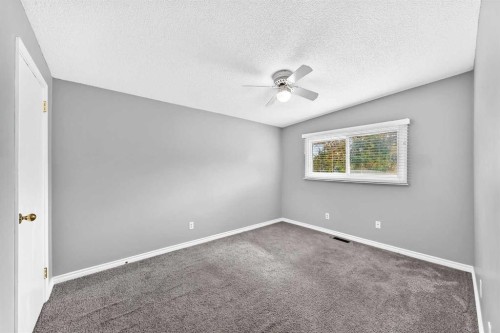 7409 37 Avenue Nw, Calgary, AB 