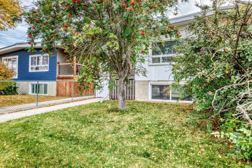 7409 37 Avenue Nw, Calgary, AB 