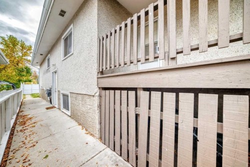 7409 37 Avenue Nw, Calgary, AB 