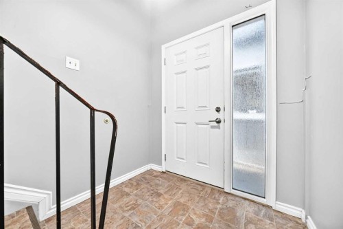 7409 37 Avenue Nw, Calgary, AB 