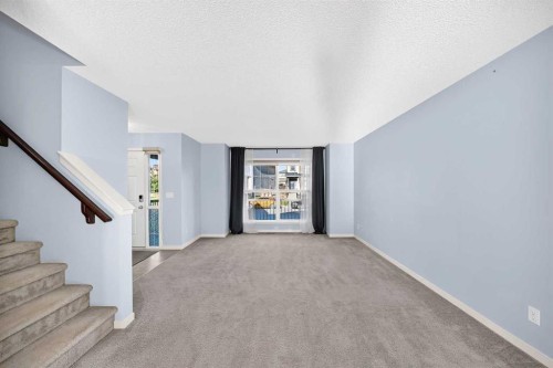 256 Autumn Green Se, Calgary, AB 