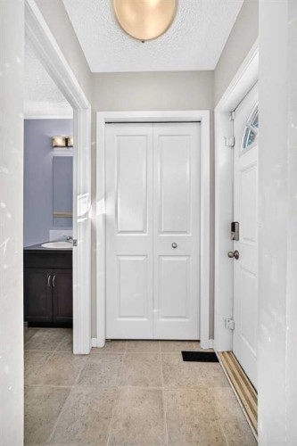 256 Autumn Green Se, Calgary, AB 