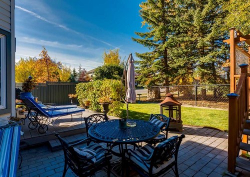 142 Springbank Crescent Sw, Calgary, AB 