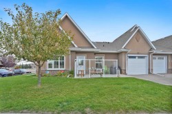 6-20 River Heights View Cochrane, AB T4C 0M9