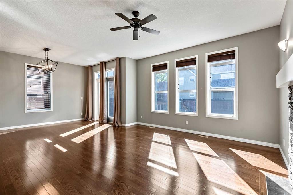 29 Mahogany View Se, Calgary, AB