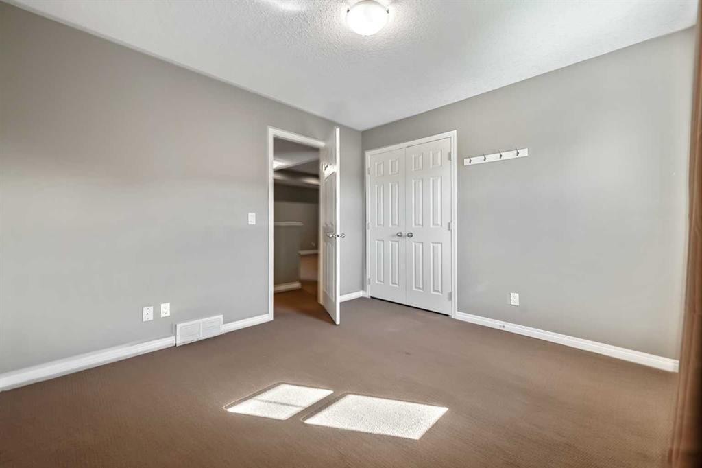 29 Mahogany View Se, Calgary, AB