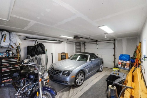 328 19 Street Ne, Calgary, AB 