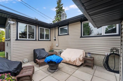 328 19 Street Ne, Calgary, AB 