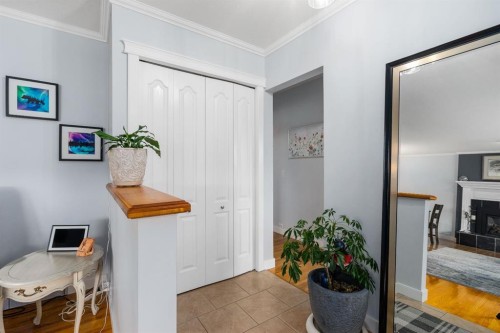 328 19 Street Ne, Calgary, AB 