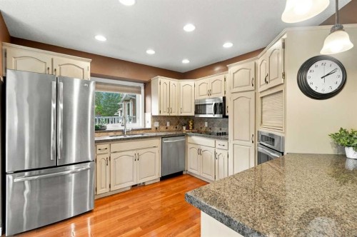 21 Mt Robson Close Se, Calgary, AB 