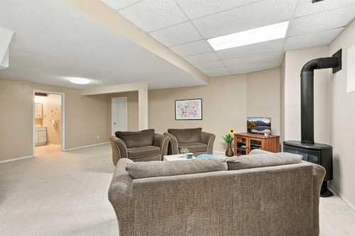 21 Mt Robson Close Se, Calgary, AB 