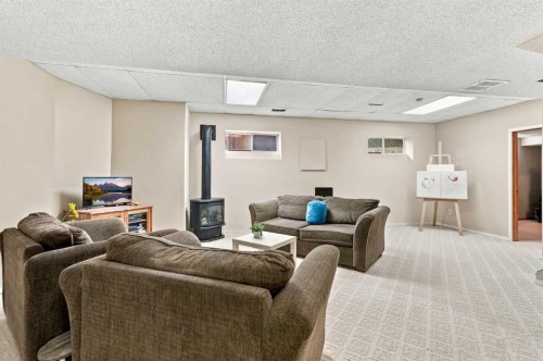 21 Mt Robson Close Se, Calgary, AB 