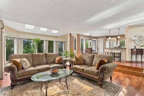 21 Mt Robson Close Se, Calgary, AB 