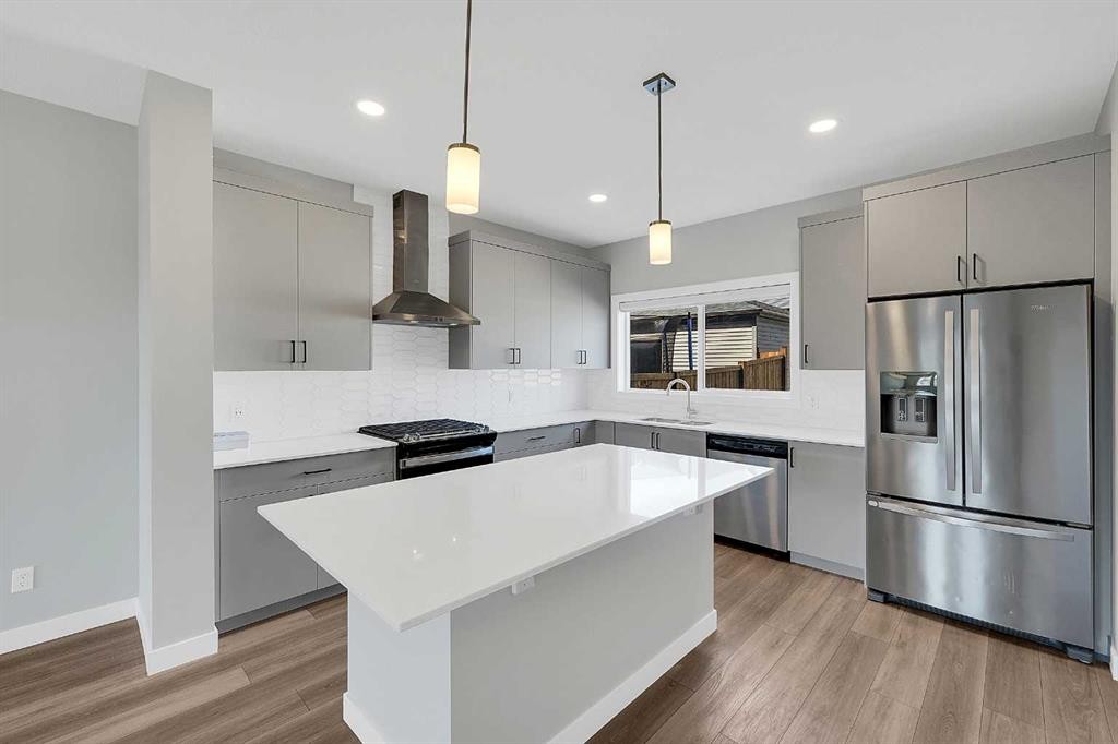 125 Edith Gate Nw, Calgary, AB