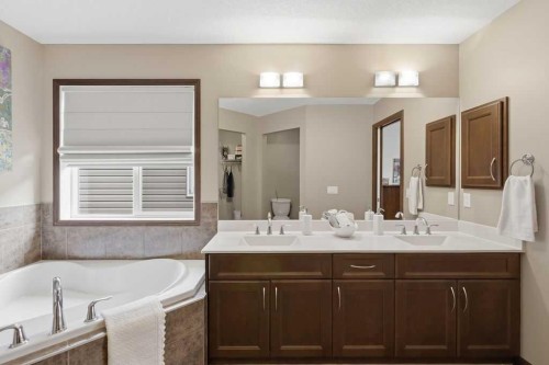 13 Cranford Gardens Se, Calgary, AB 