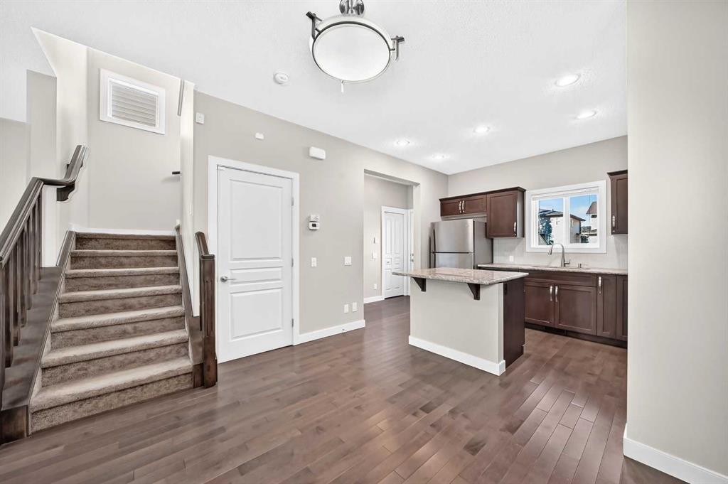 83 Legacy Crescent Se, Calgary, AB