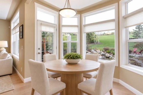 30 Discovery Ridge Gardens Sw, Calgary, AB 