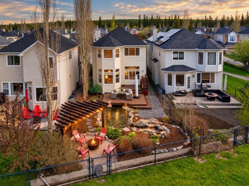 30 Discovery Ridge Gardens Sw, Calgary, AB 