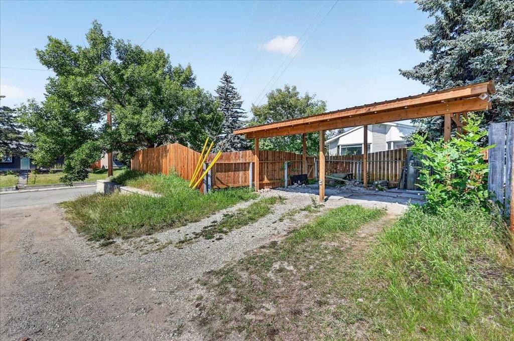 227 Lynnwood Drive Se, Calgary, AB
