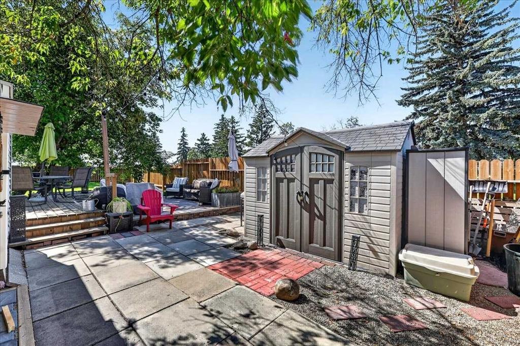 227 Lynnwood Drive Se, Calgary, AB
